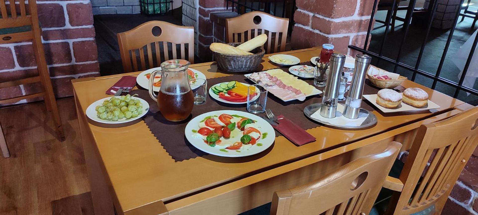 Penzion Don Třebíč 外观 照片
